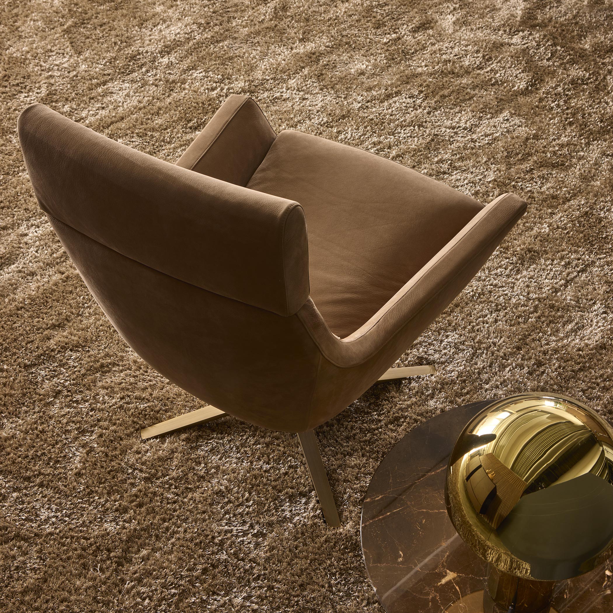 img051_Joy_High_Armchair_BaseA